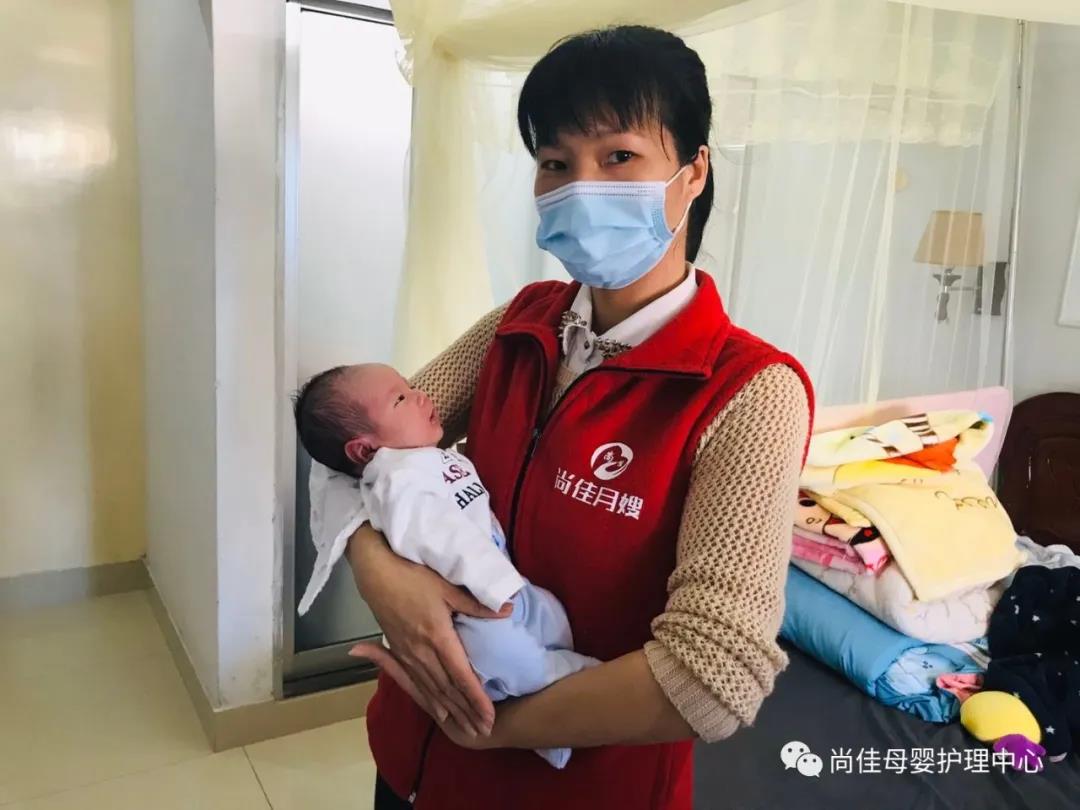 尚佳專(zhuān)業(yè)月嫂丨預防丨乳腺炎，怎么辦？